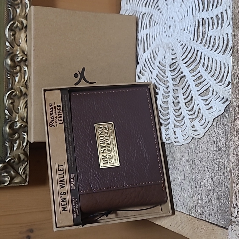 NWT Men's Leather Wallet - Picture 2 of 5